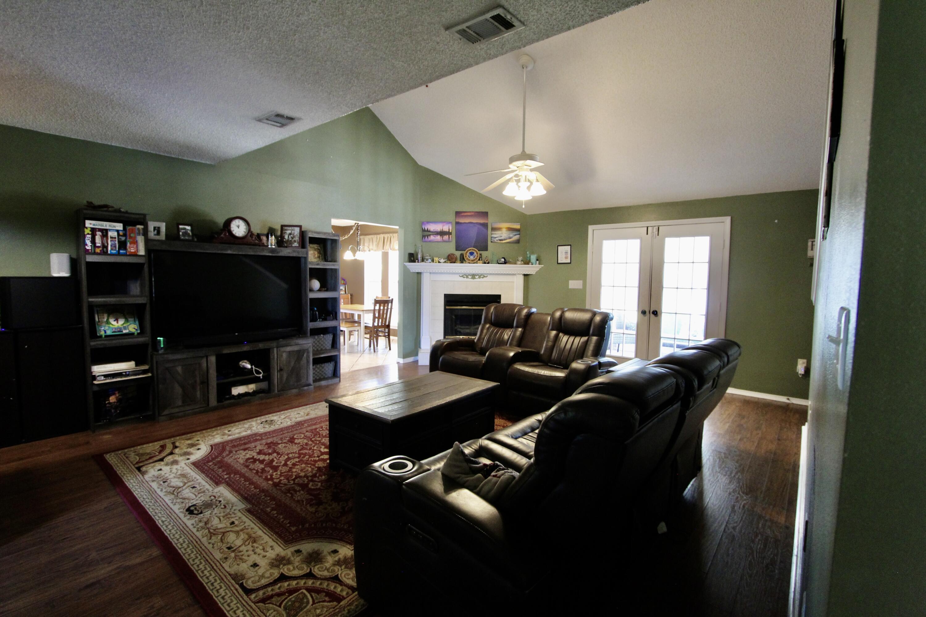 RIVERCHASE S/D PH 2 - Residential