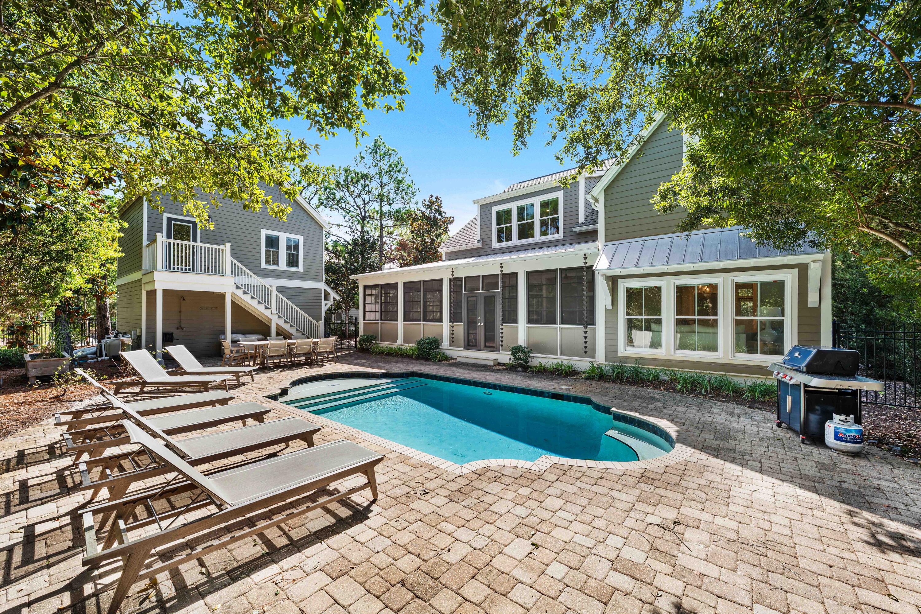 SUGARWOOD - Residential