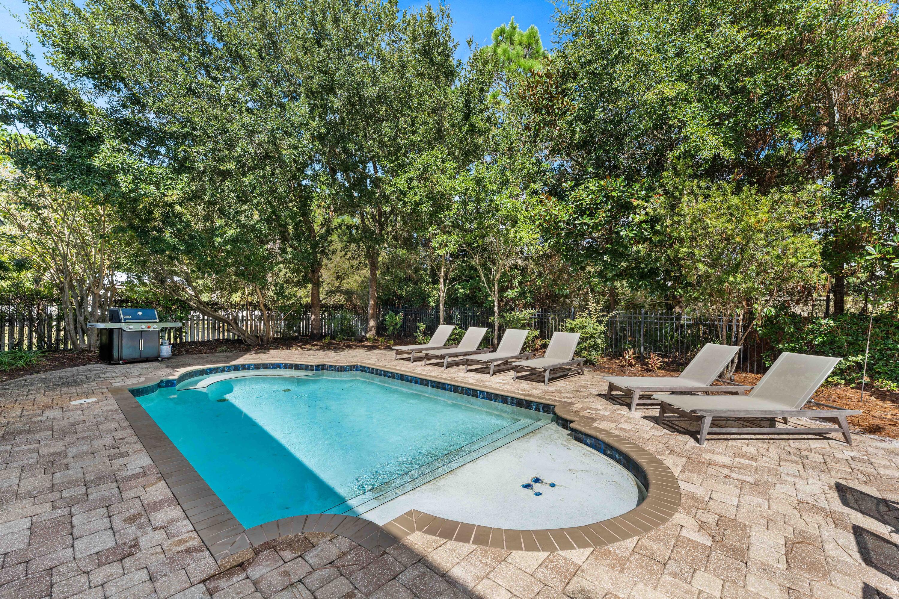 SUGARWOOD - Residential