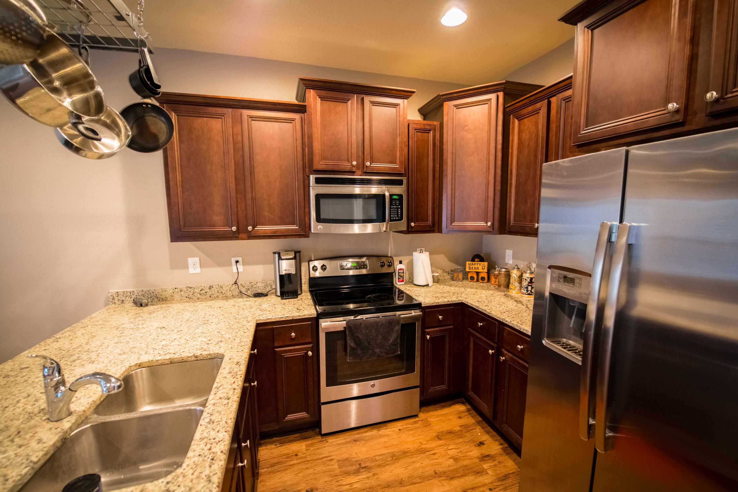 RESERVE POINTE - Residential