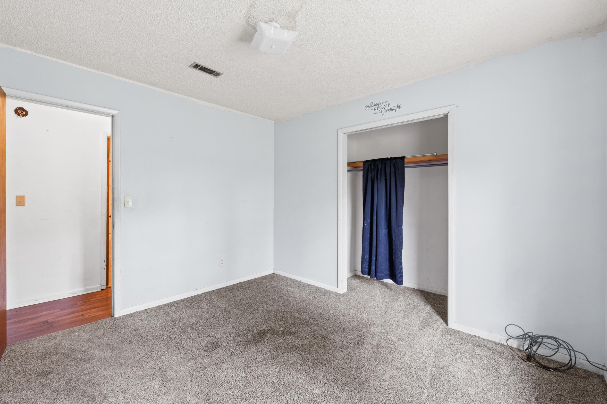 NO RECORDED SUBDIVISION - Residential