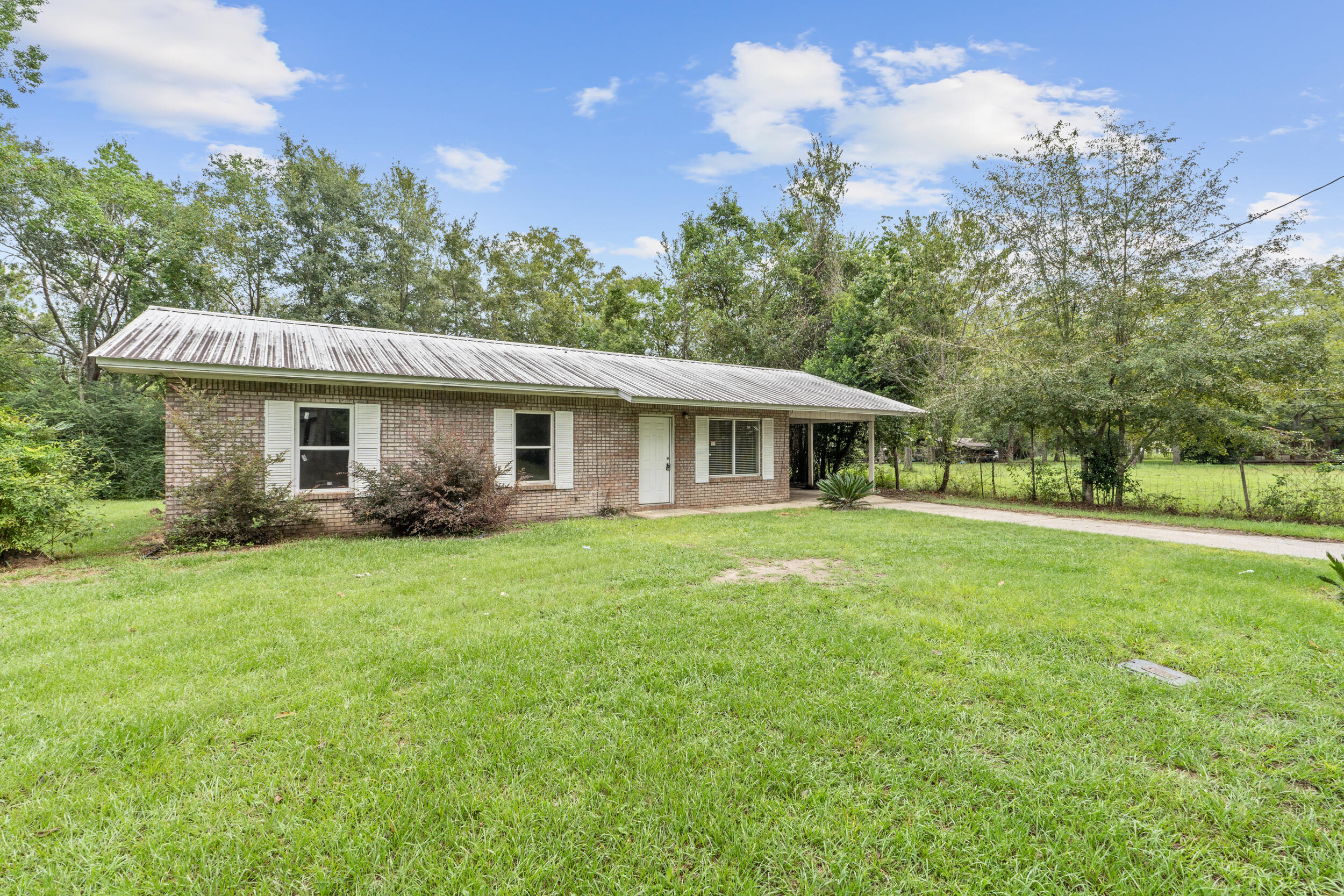 NO RECORDED SUBDIVISION - Residential