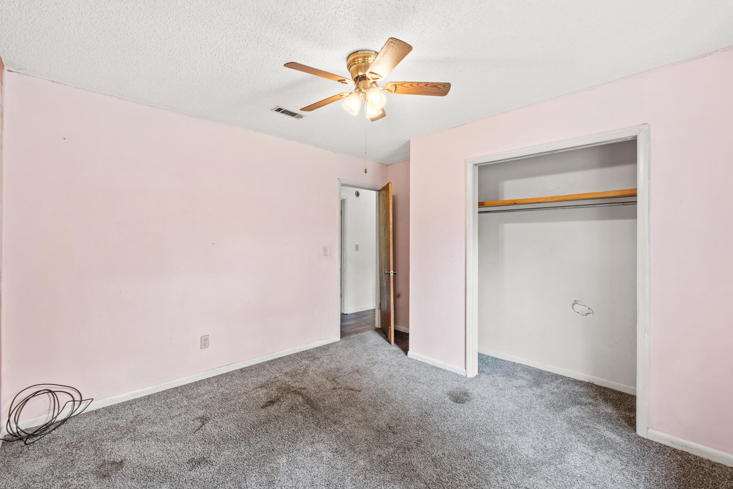 NO RECORDED SUBDIVISION - Residential