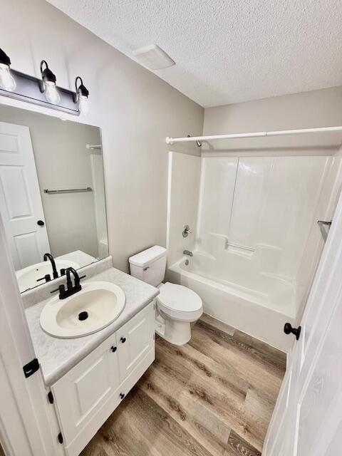 METES & BOUNDS - Residential Lease