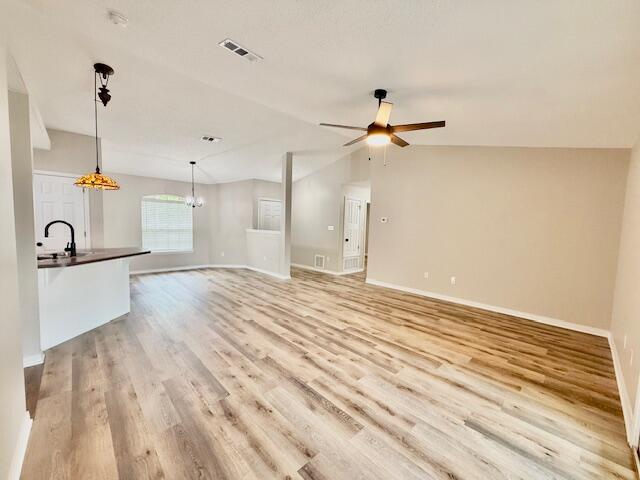 METES & BOUNDS - Residential Lease