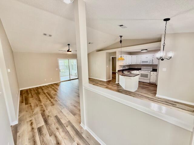 METES & BOUNDS - Residential Lease