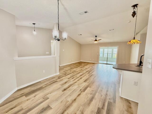 METES & BOUNDS - Residential Lease