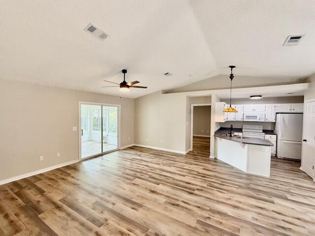 METES & BOUNDS - Residential Lease