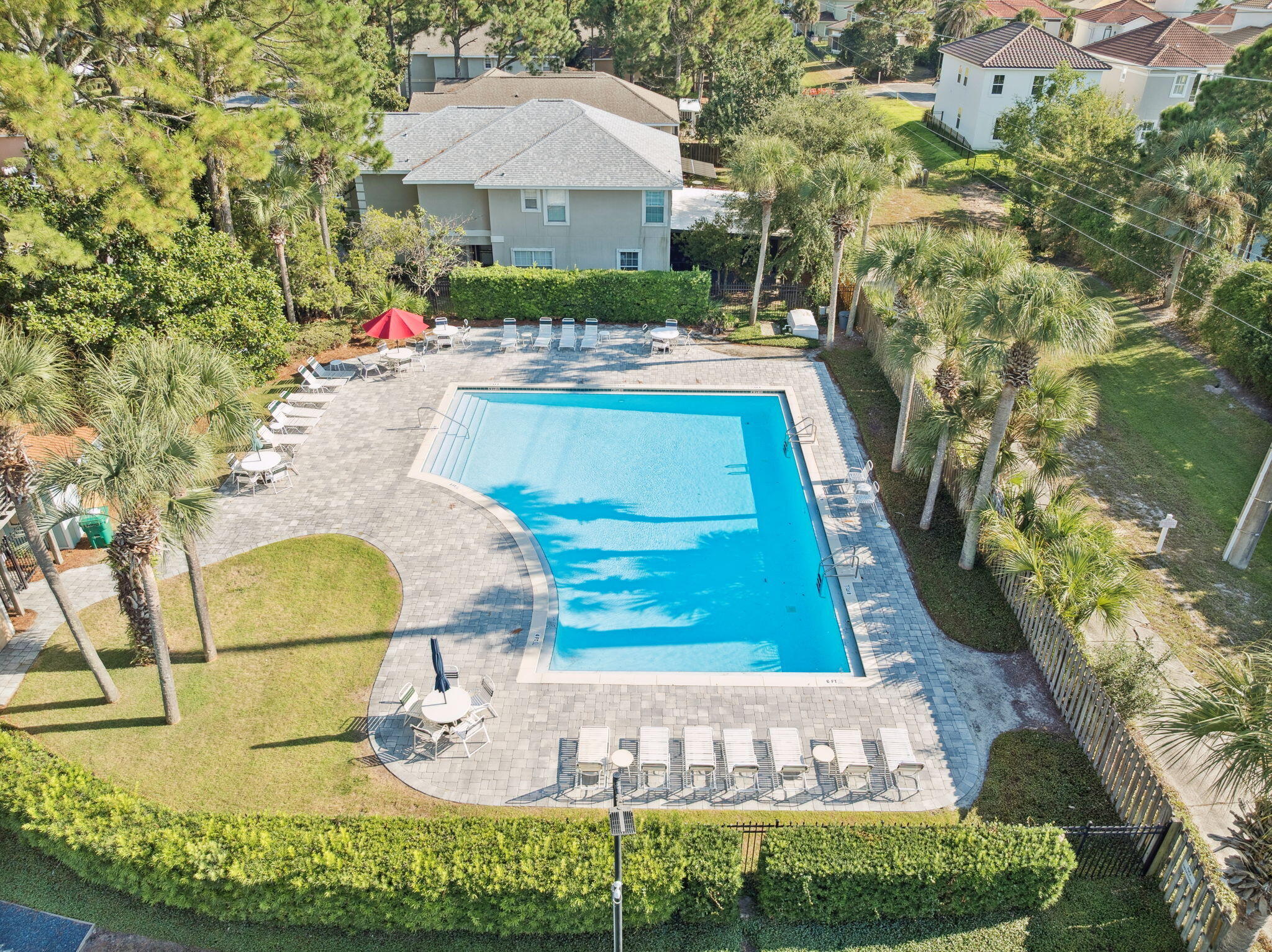 EMERALD LAKES PH 1 - Residential