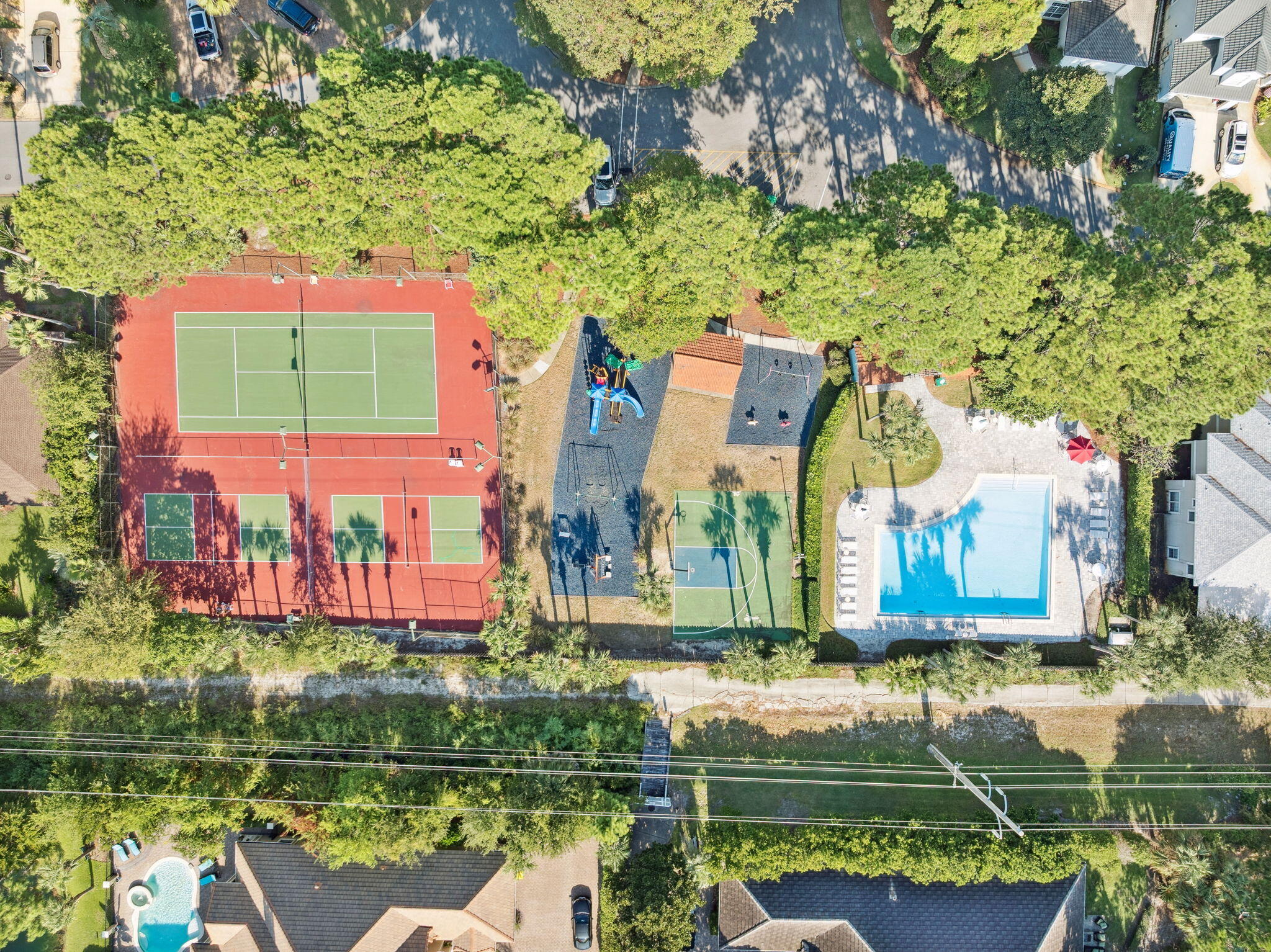 EMERALD LAKES PH 1 - Residential