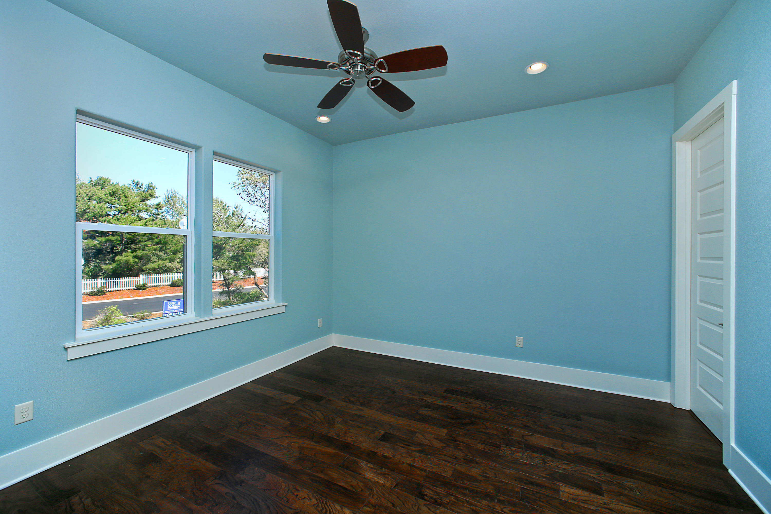 SEABREEZE - Residential