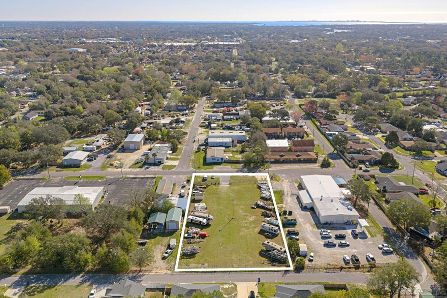 Located in a well-established commercial corridor, 706B Edge Street offers a practical and efficient space ideal for contractors, service businesses, light industrial users, or small operators needing a combination of office and operational area. The site sits within a cluster of long-standing commercial businesses, providing strong compatibility for trades, equipment, and service-oriented uses. The property has power and is fully fenced. Additionally, it features an access-controlled automatic gate with keypad entry.