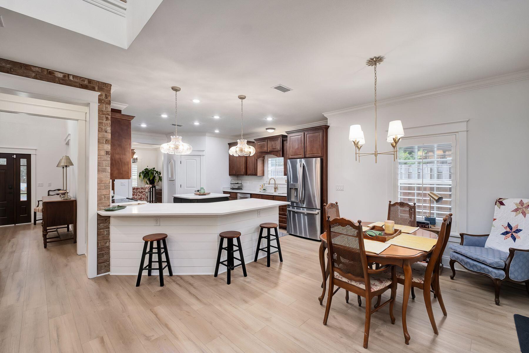 BOTANY BAYOU - Residential