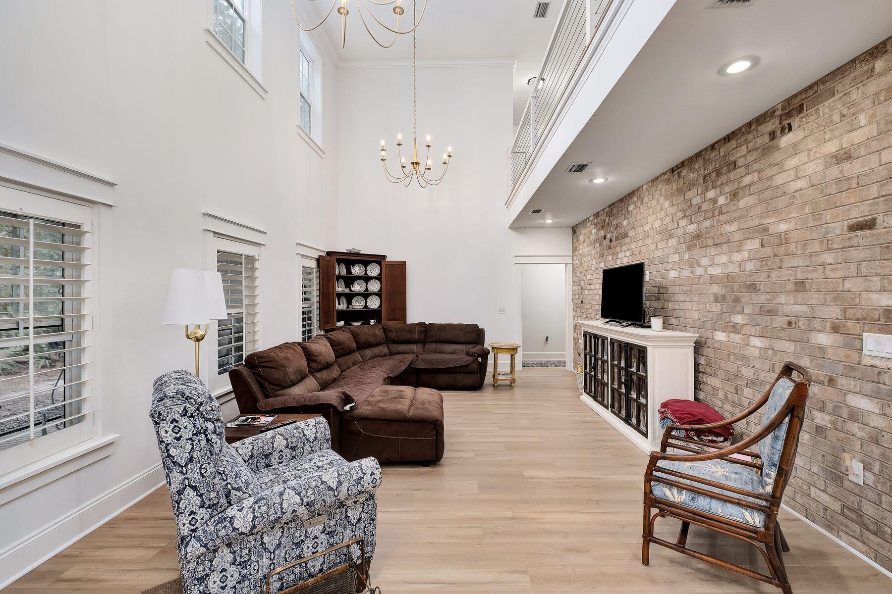 BOTANY BAYOU - Residential