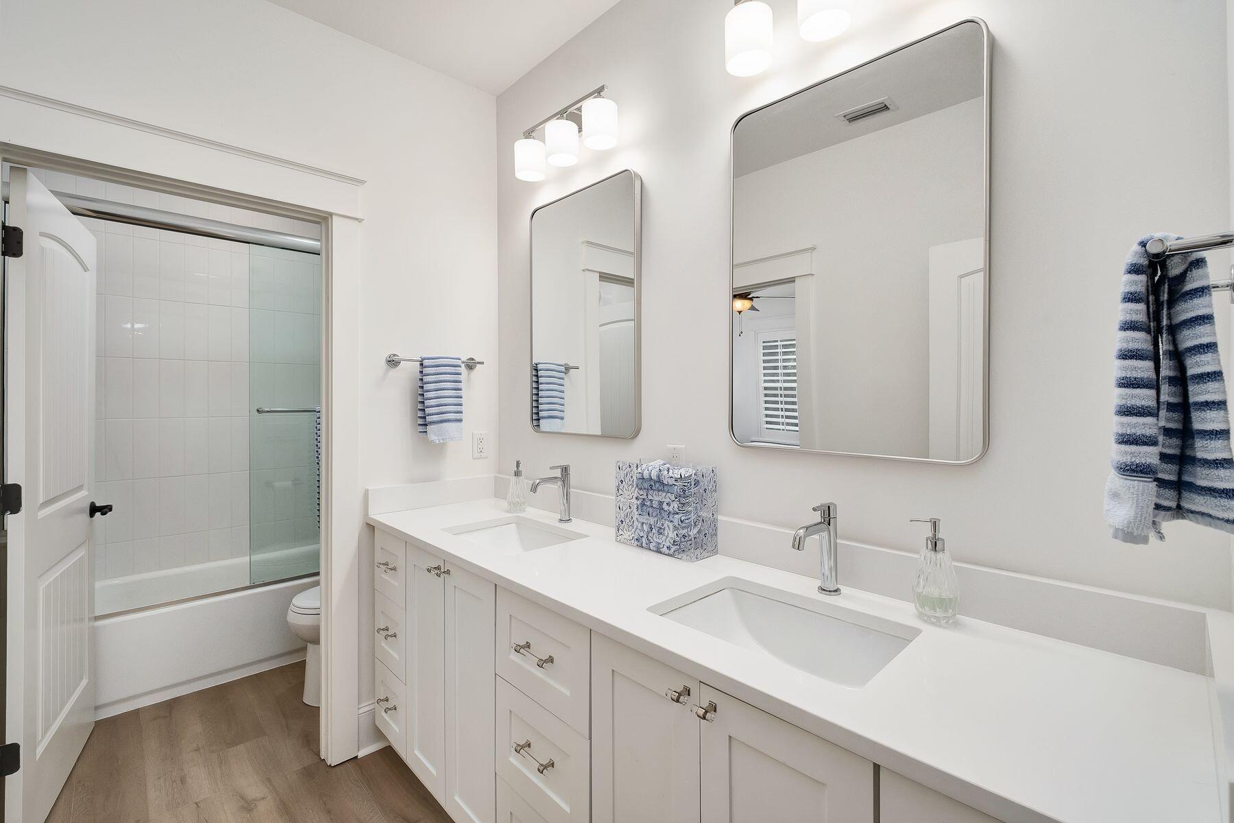 BOTANY BAYOU - Residential