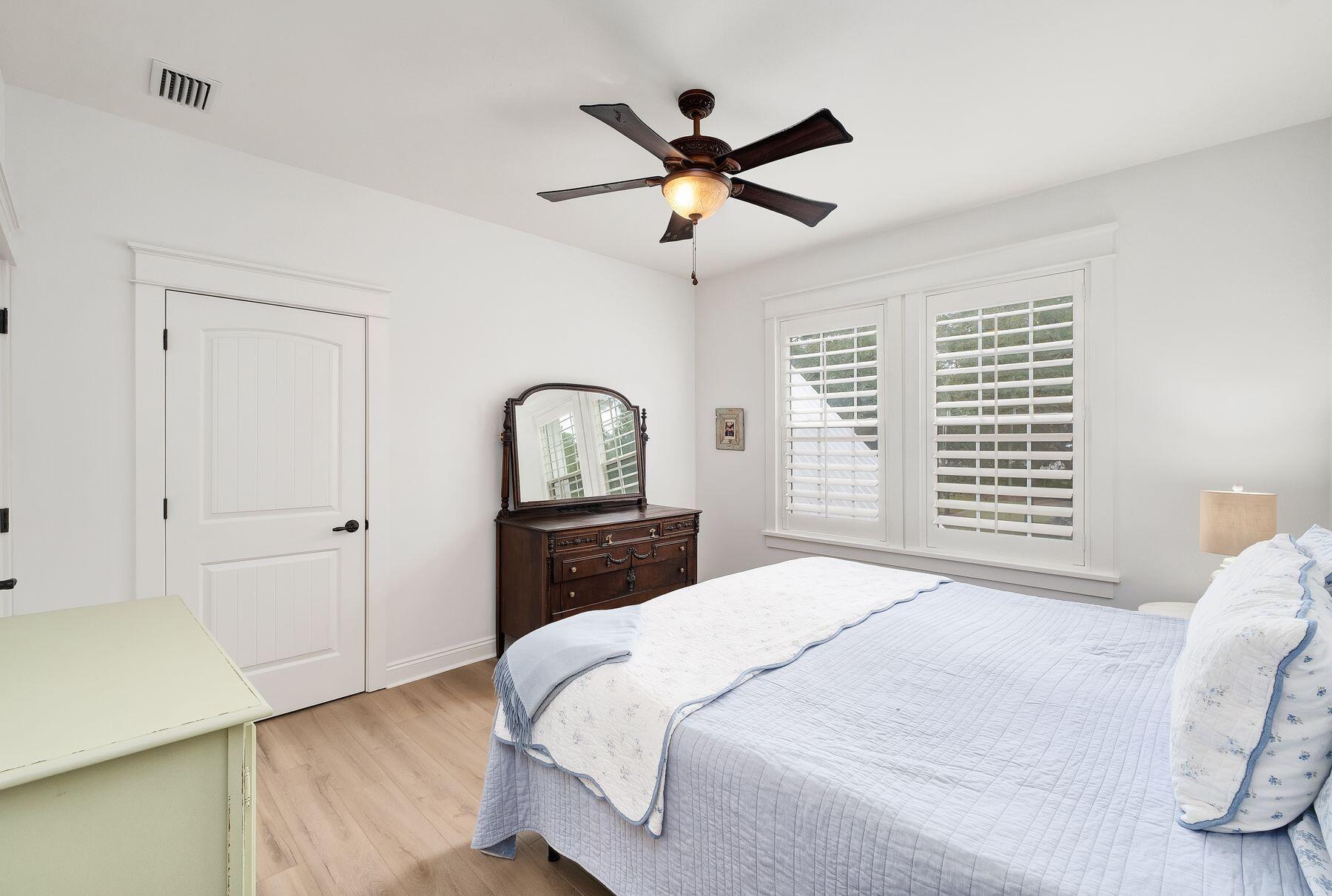 BOTANY BAYOU - Residential