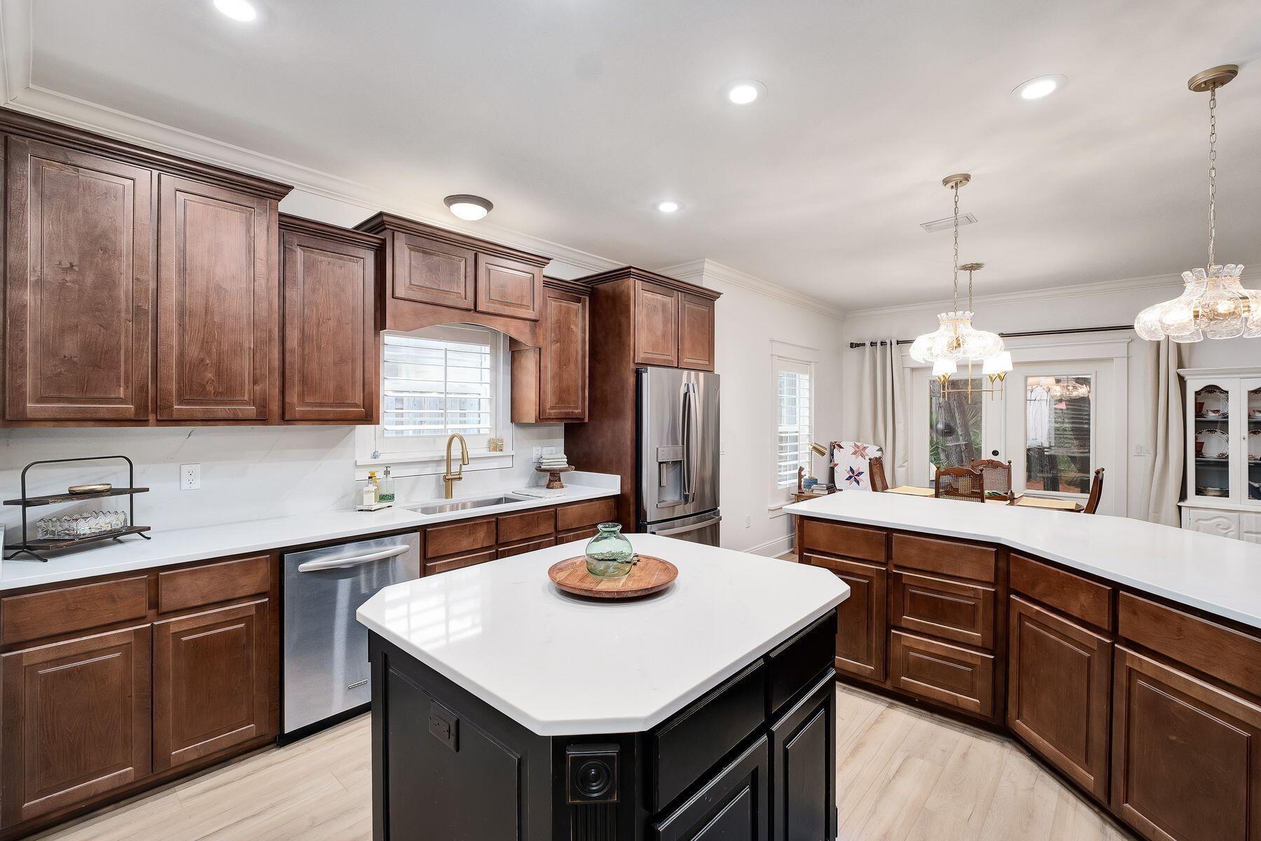 BOTANY BAYOU - Residential