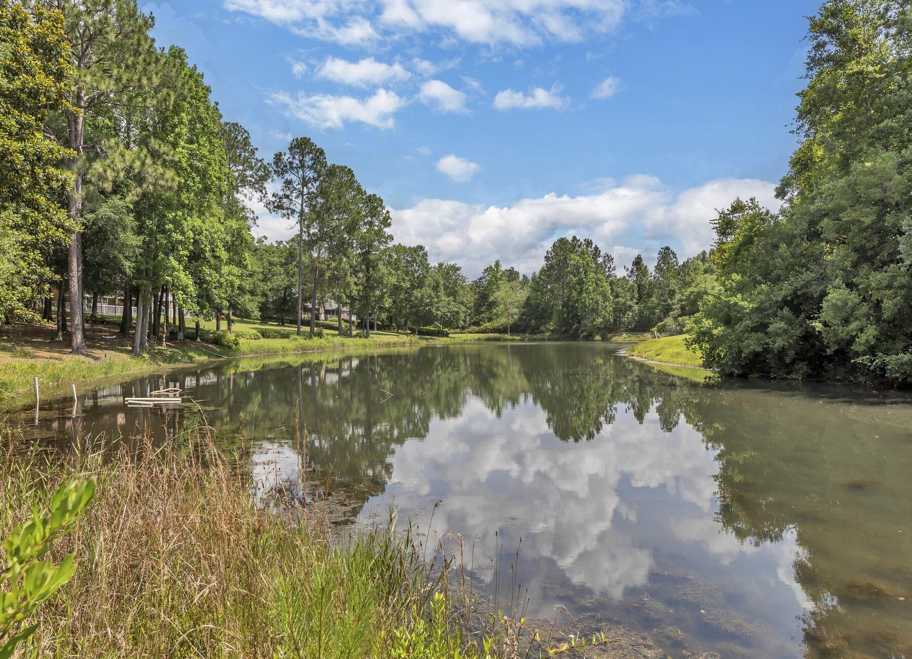 AVAILABLE NOW!! MOVE IN SPECIAL! $250 off first month's rent3Bd/2Bth in Crestview. Beautiful, lakefront home on 1.24 acres in Kennedy Lakes. Step into the Foyer and feel right at home with cathedral ceilings, crown molding, recessed lighting, wood and tile flooring, and a view to the expansive backyard and private stocked lake. Enjoy the open floor plan with a bonus Family Room (wired for sound), plus pool table and kegerator! Gourmet Kitchen with Quartz counters; Electrolux appliances: induction stovetop, microwave, 2 ovens; Fisher and Paykel dual dishwasher drawers, breakfast bar, pantry, and tiled backsplash. Built-in cabinetry in the Dining Room with bench seat, Living Room and Family Room with Granite tops.