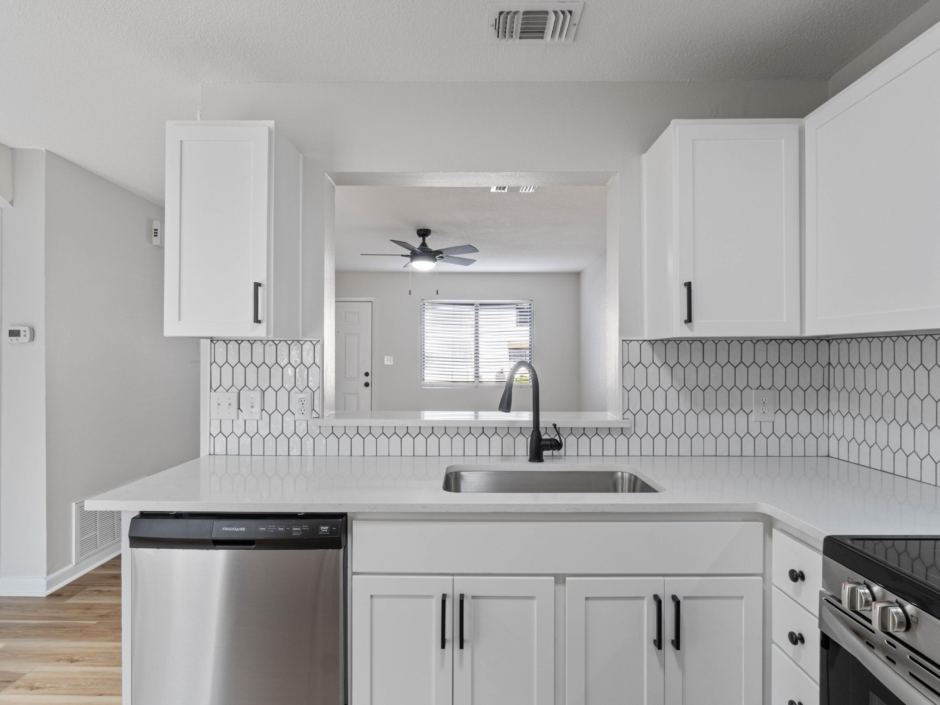 INDIAN HILLS - Residential