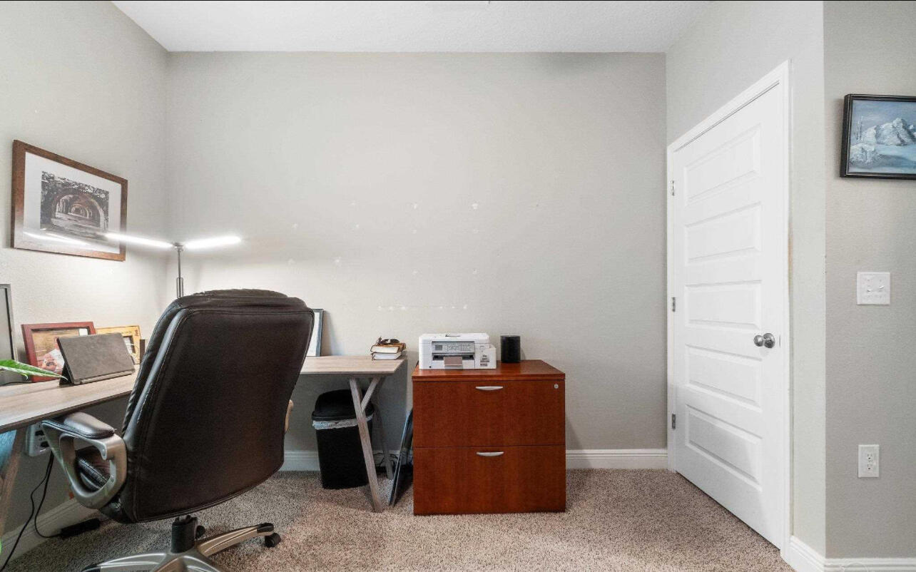 Hawks Landing - Residential