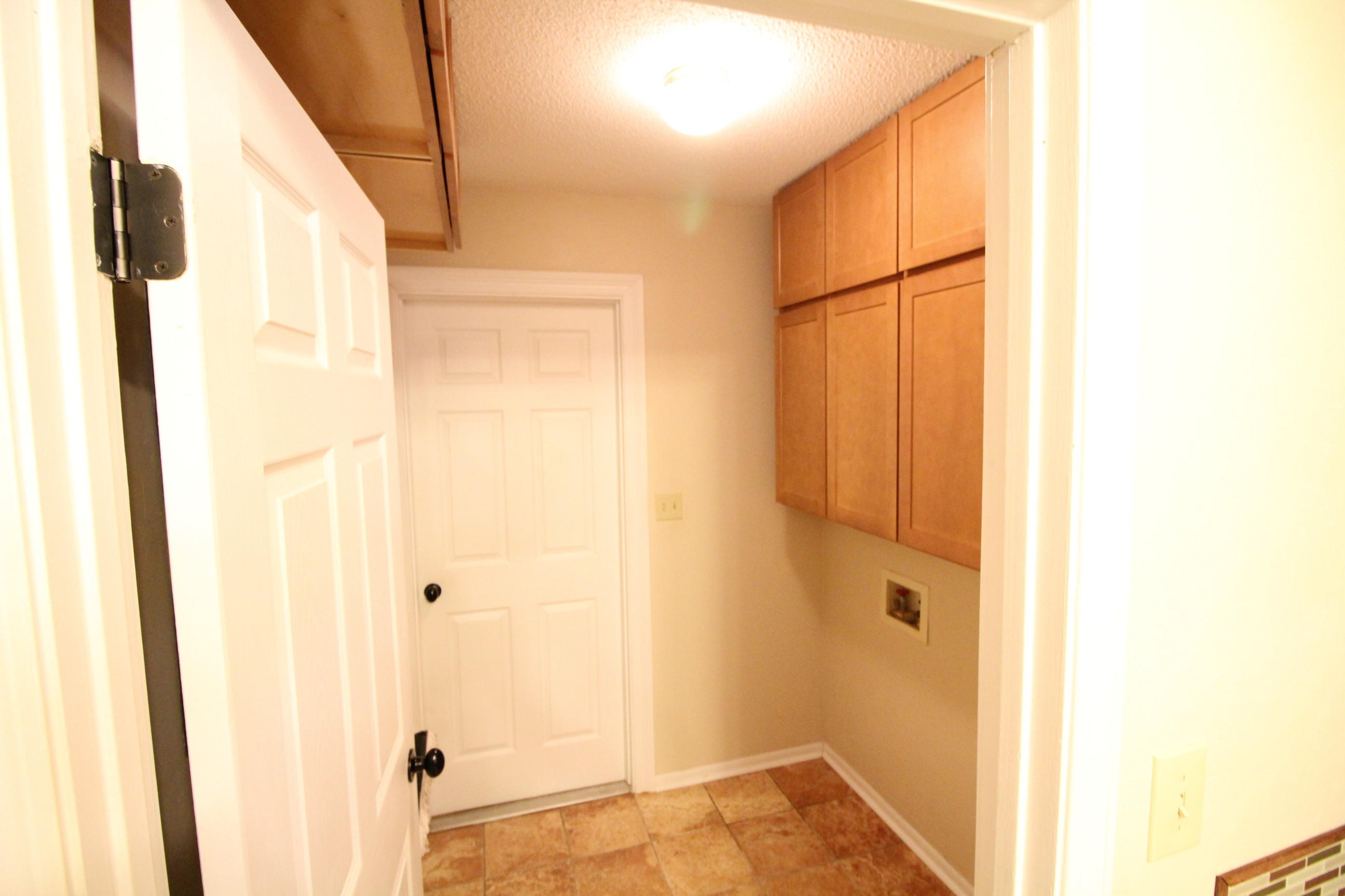 COUNTRYVIEW EST - Residential