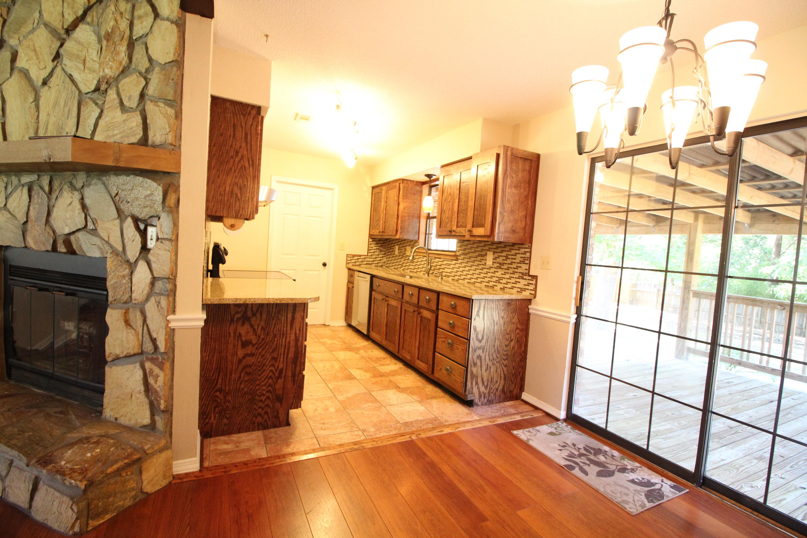 COUNTRYVIEW EST - Residential