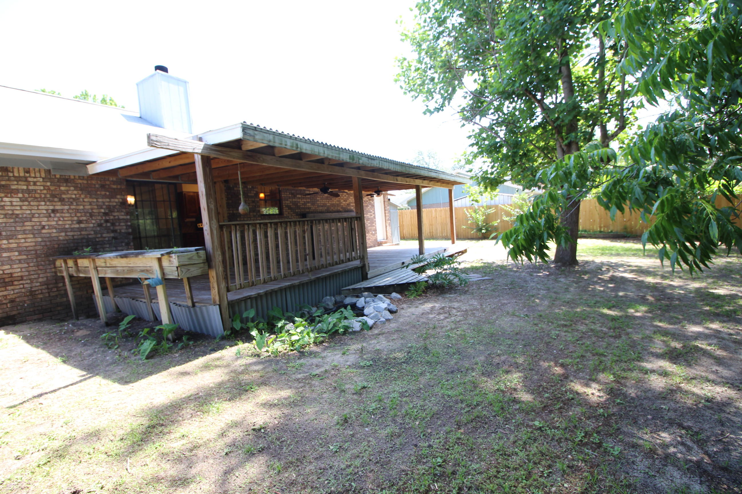 COUNTRYVIEW EST - Residential