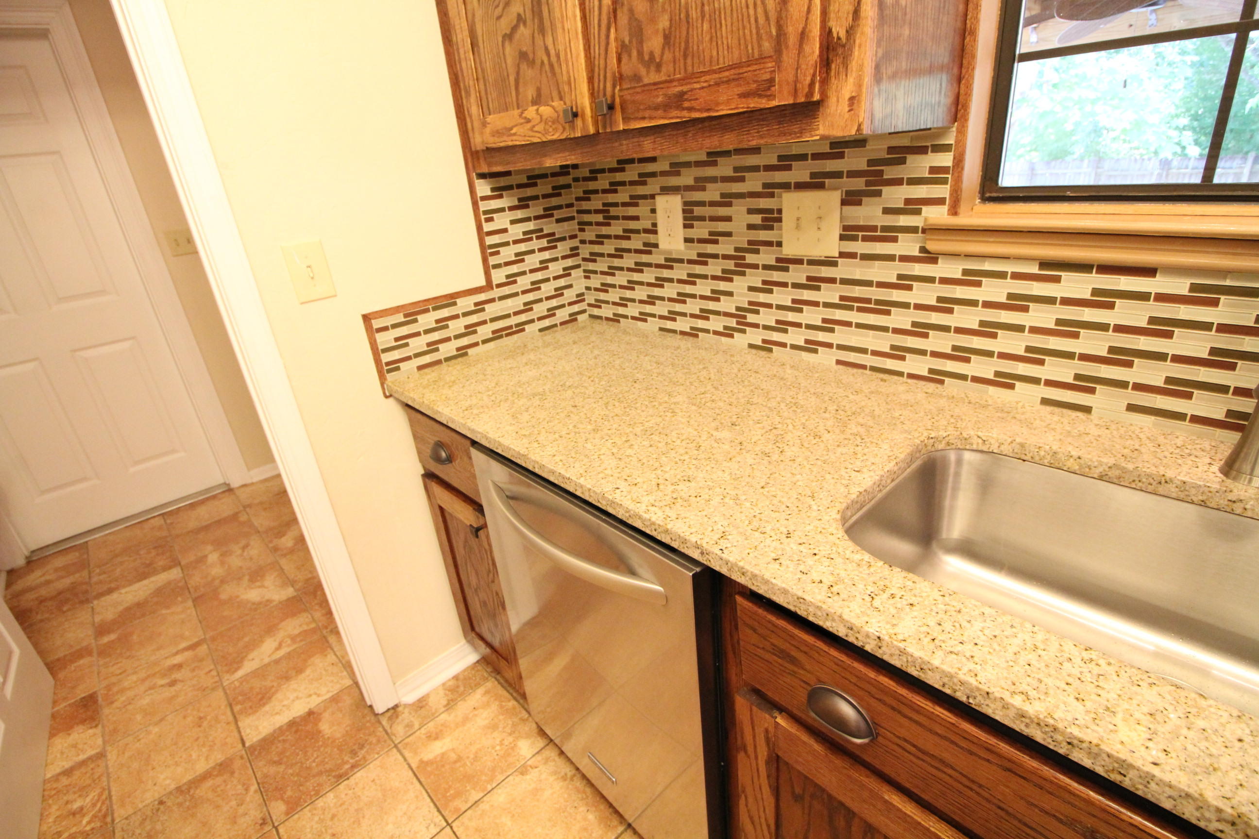 COUNTRYVIEW EST - Residential