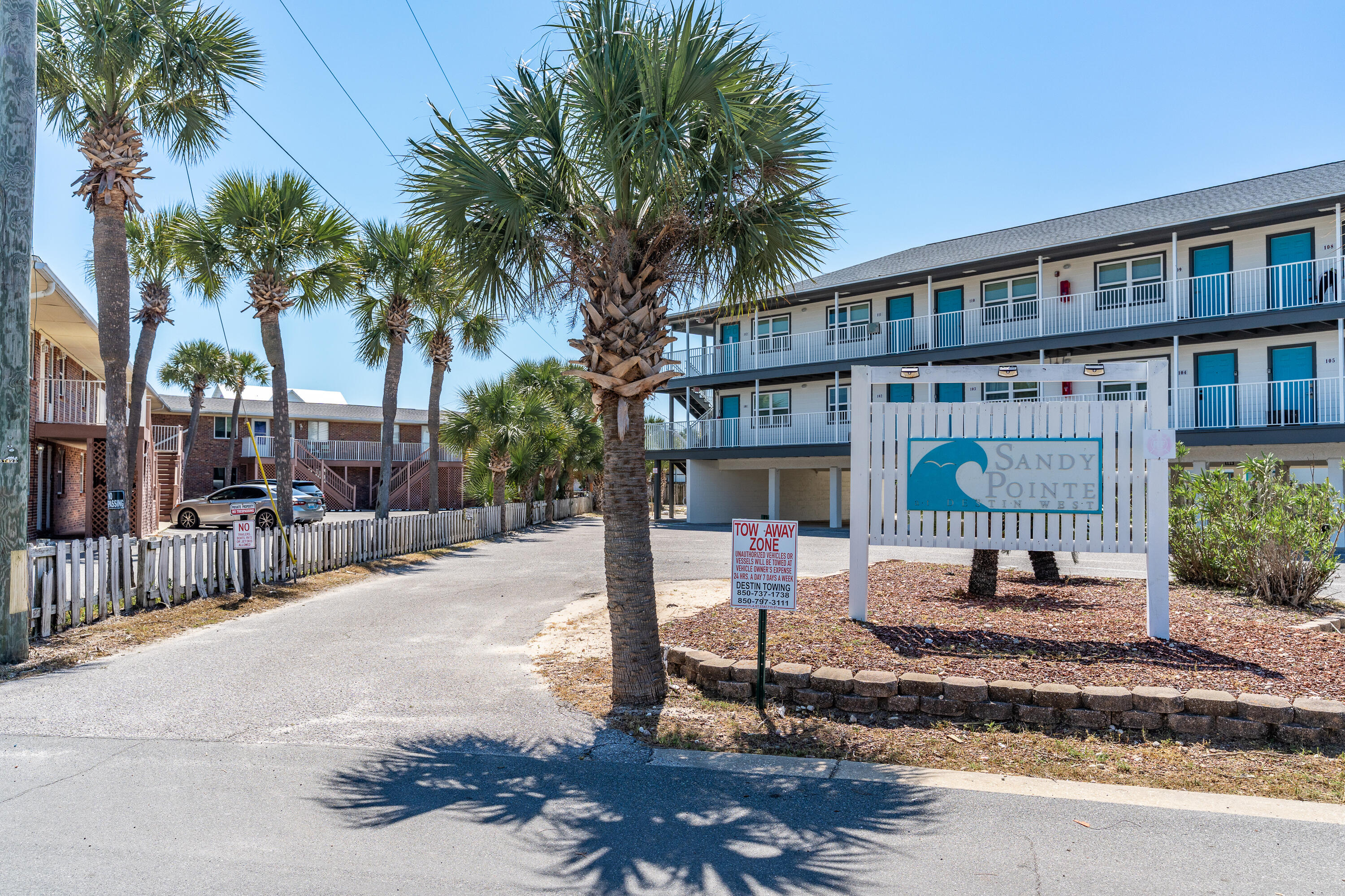 SANDY POINTE - Residential