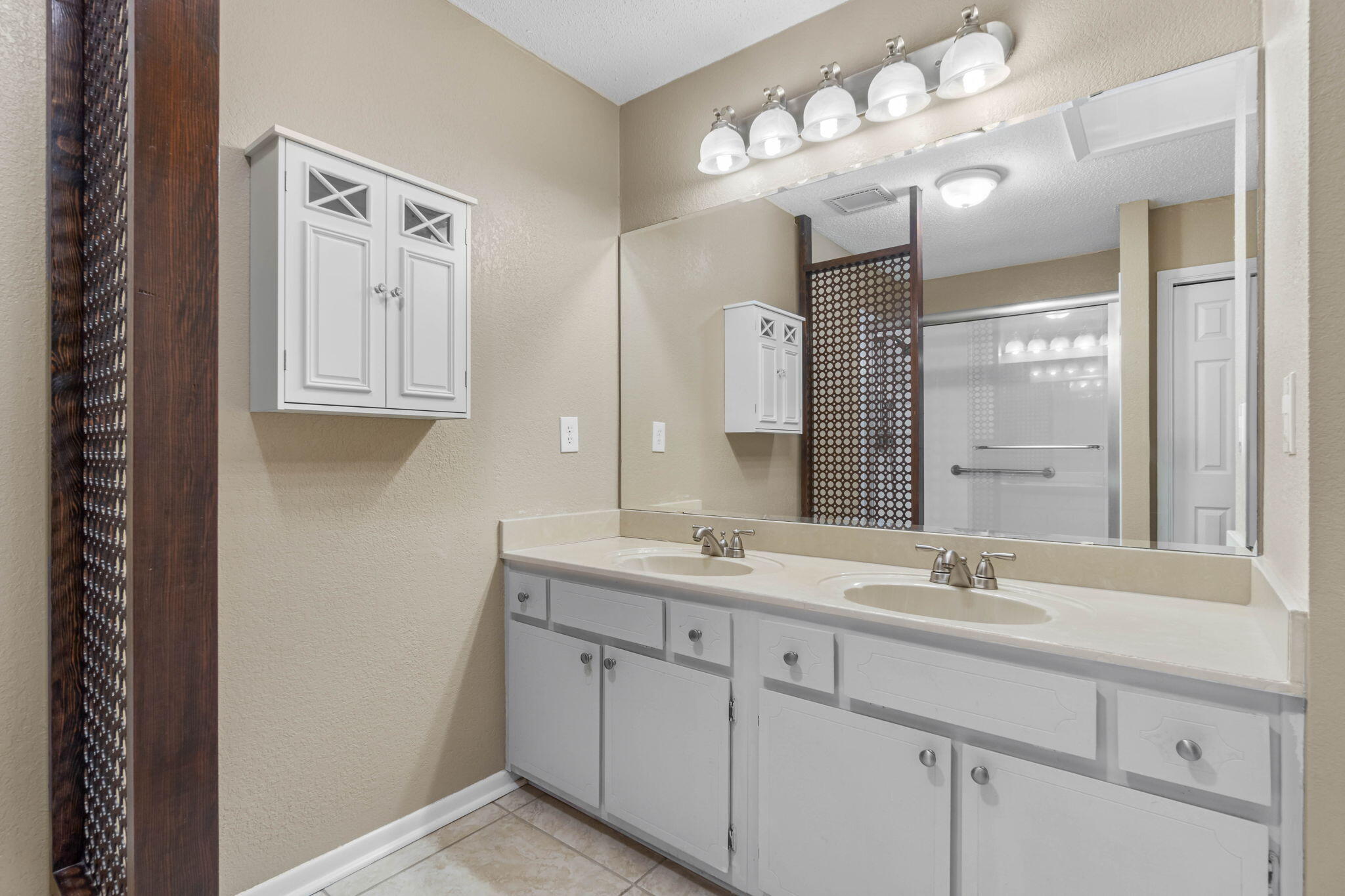 VICTORIA GARDENS RE S/D - Residential