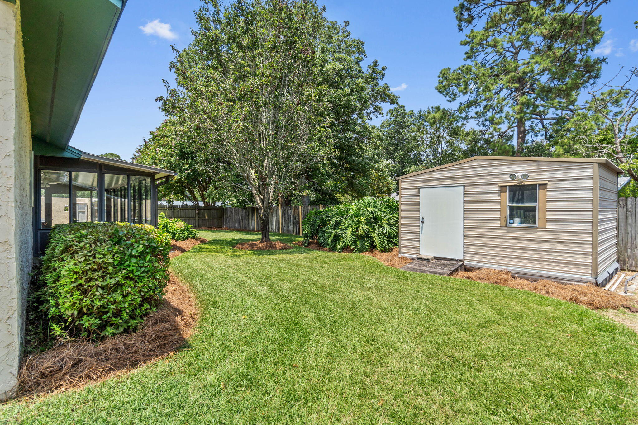 VICTORIA GARDENS RE S/D - Residential