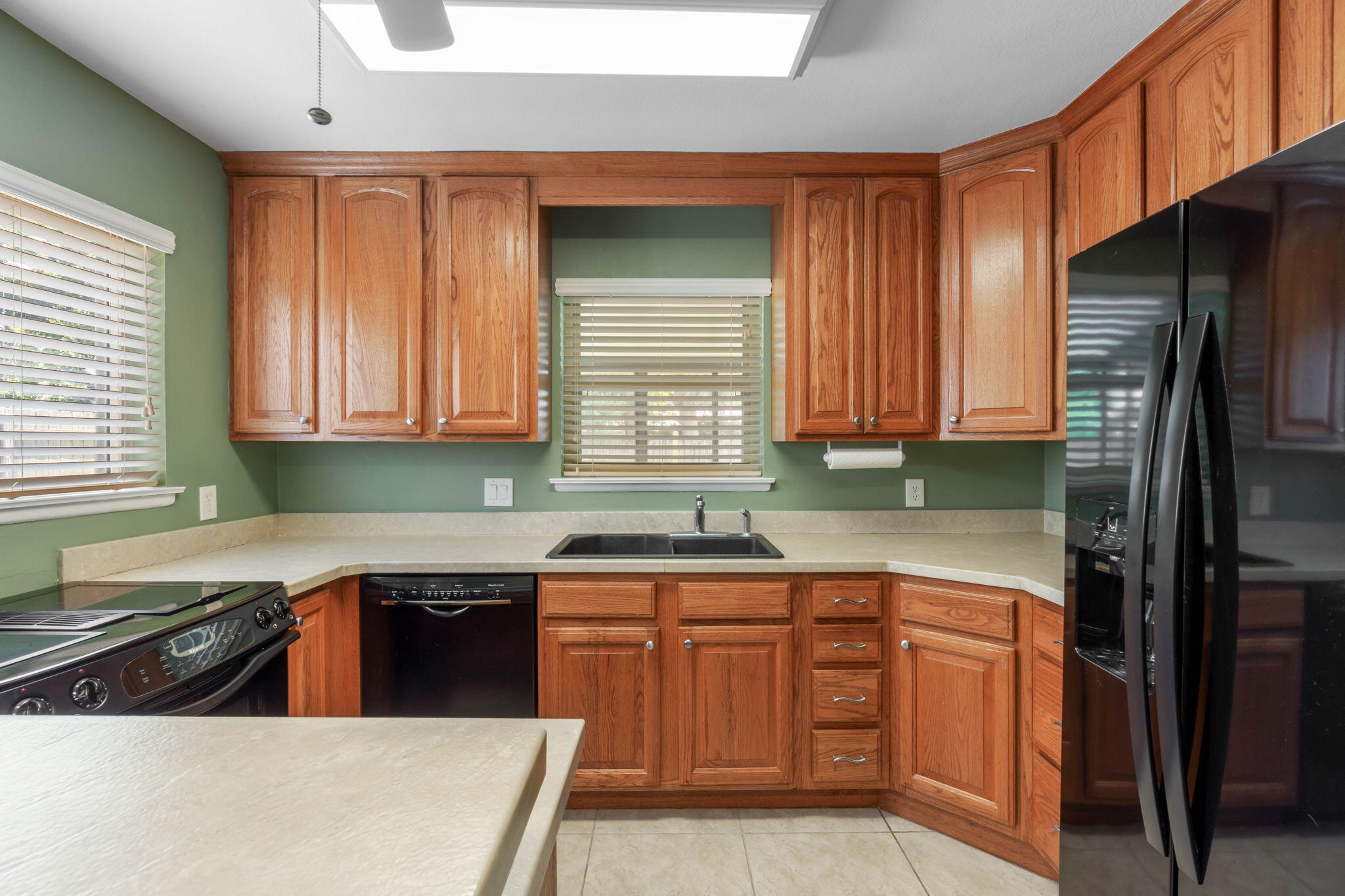 VICTORIA GARDENS RE S/D - Residential