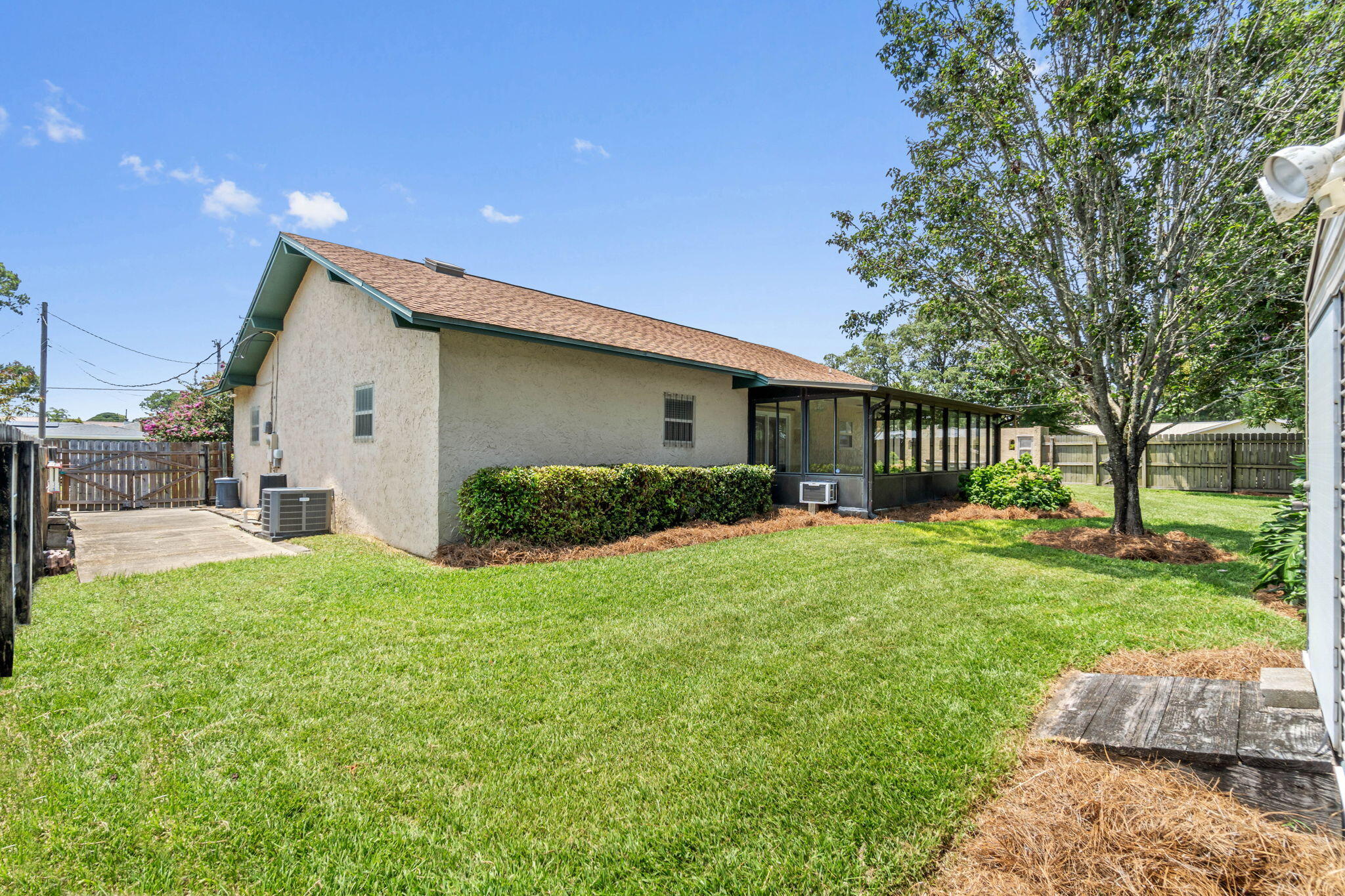 VICTORIA GARDENS RE S/D - Residential