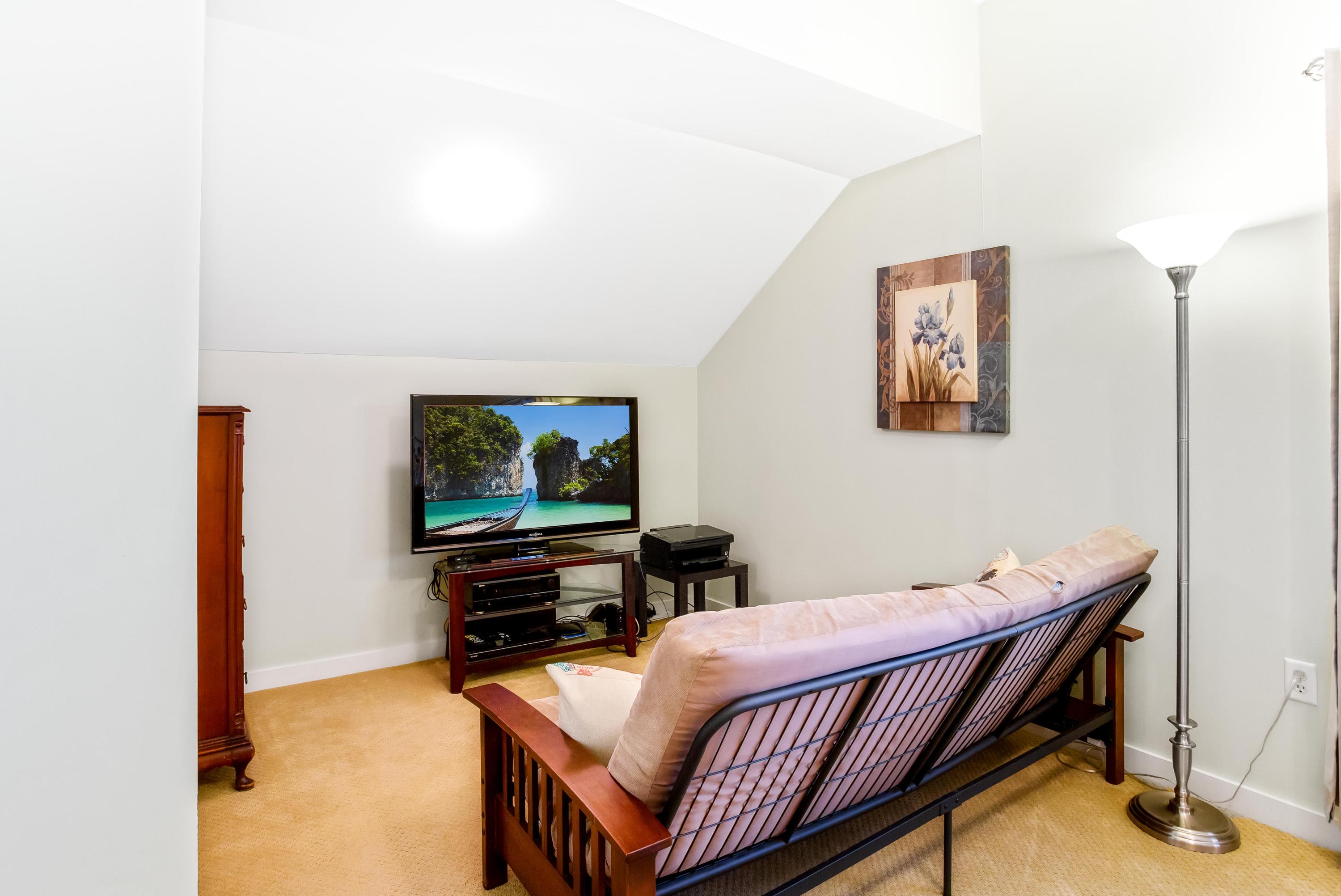 LAUREL GROVE - Residential