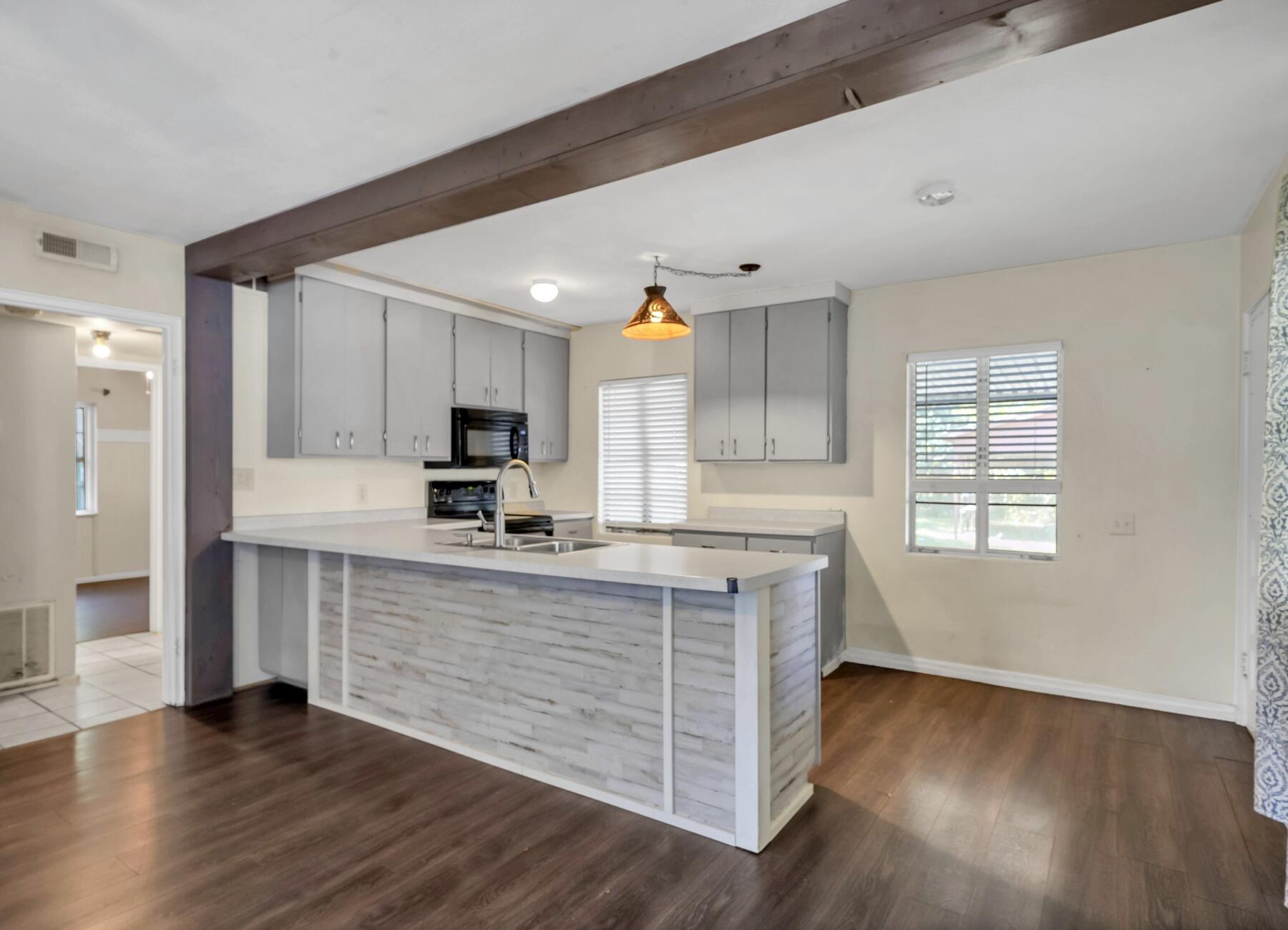 NORTH HILL - Residential