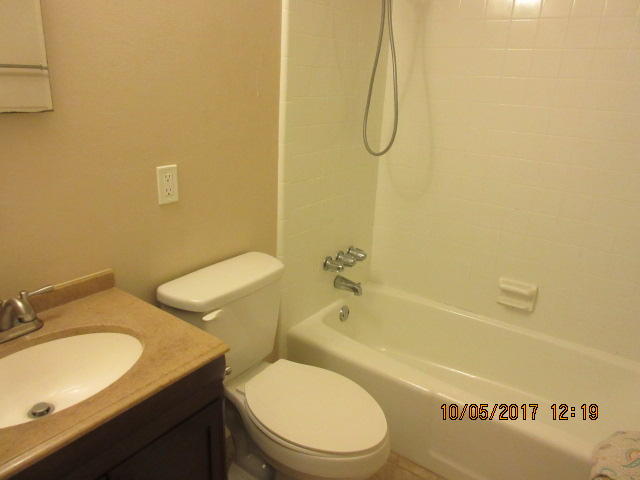 Oak Tree Park - Residential Lease