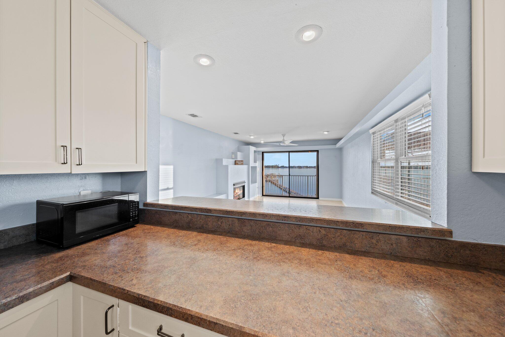 CHANNEL MARKER II - Residential Lease