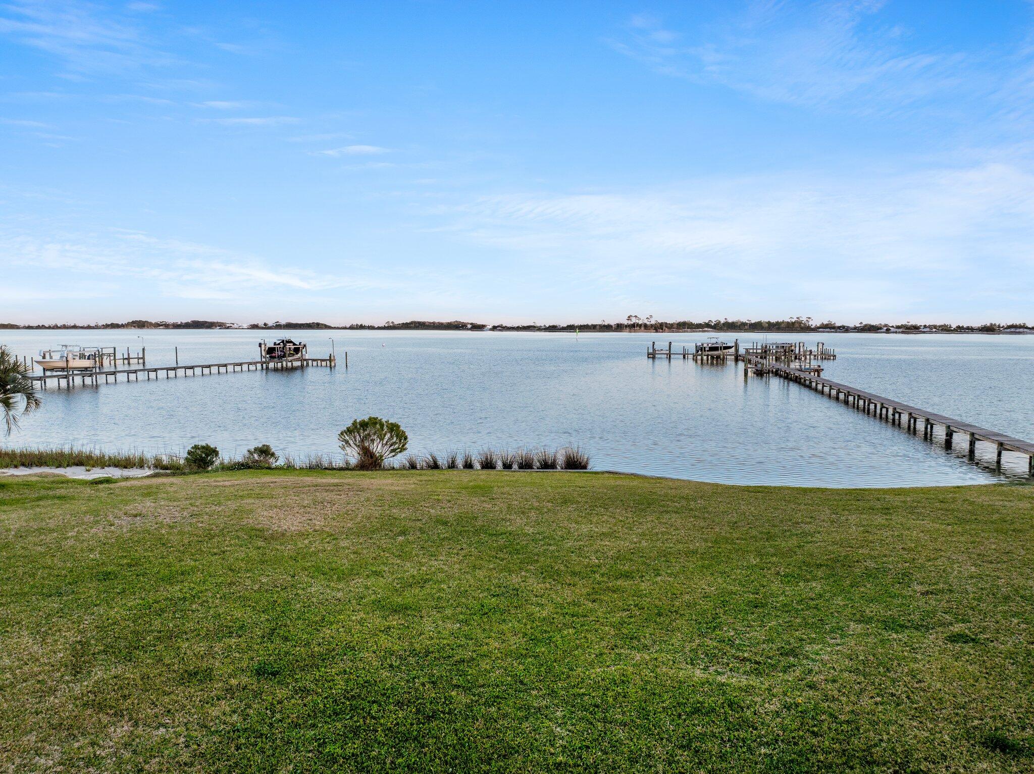 CHANNEL MARKER II - Residential Lease