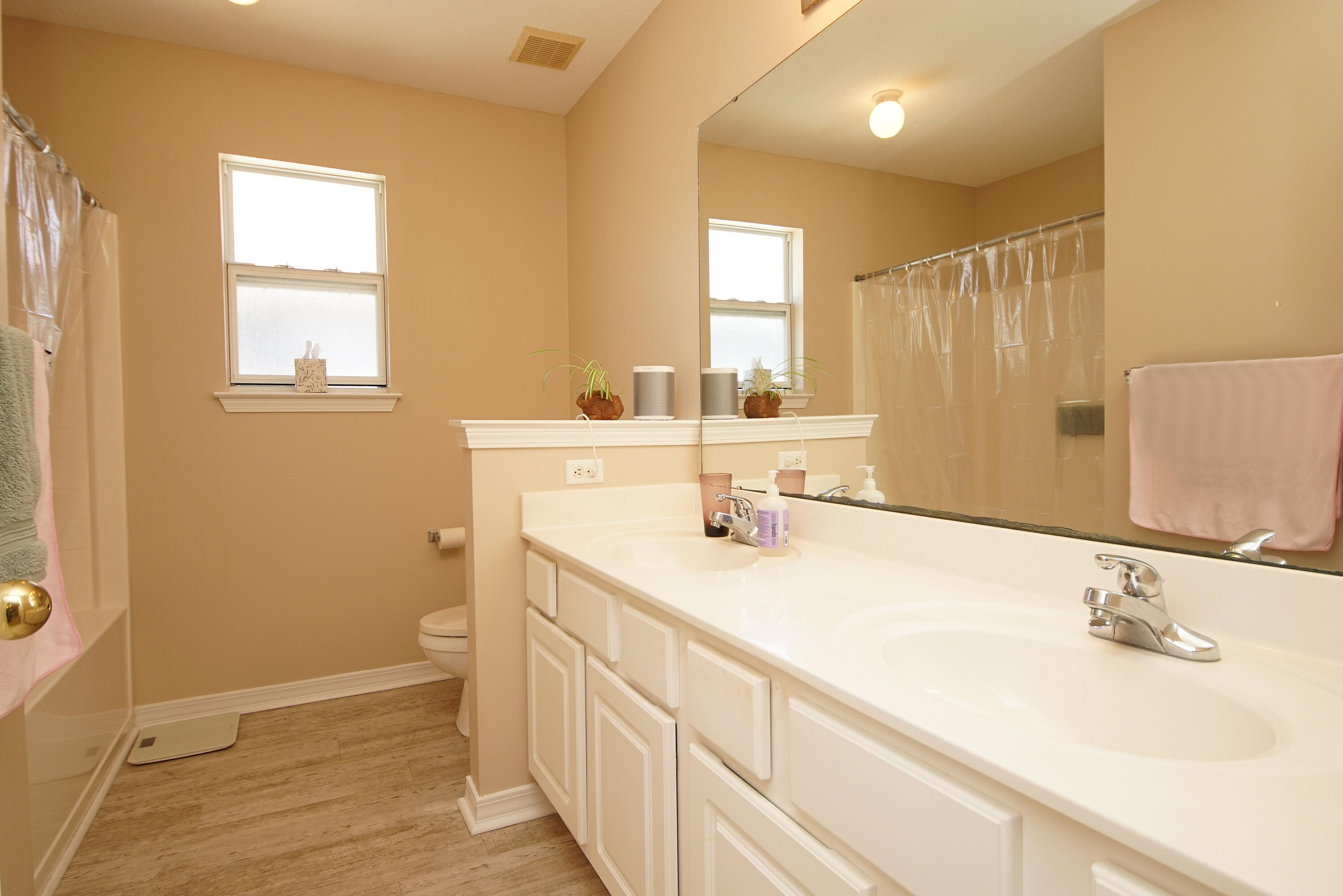 SHALIMAR COTTAGES - Residential