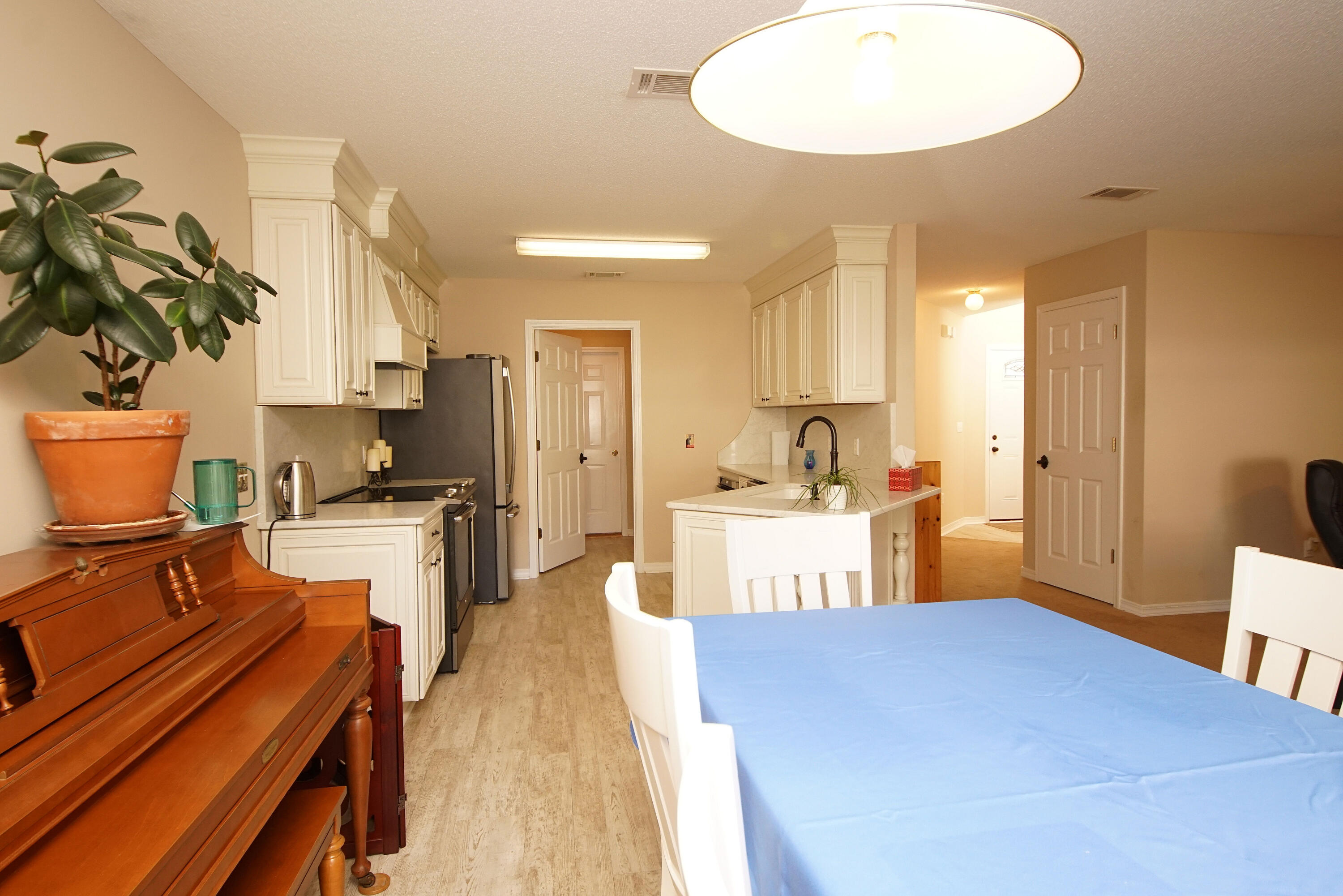 SHALIMAR COTTAGES - Residential