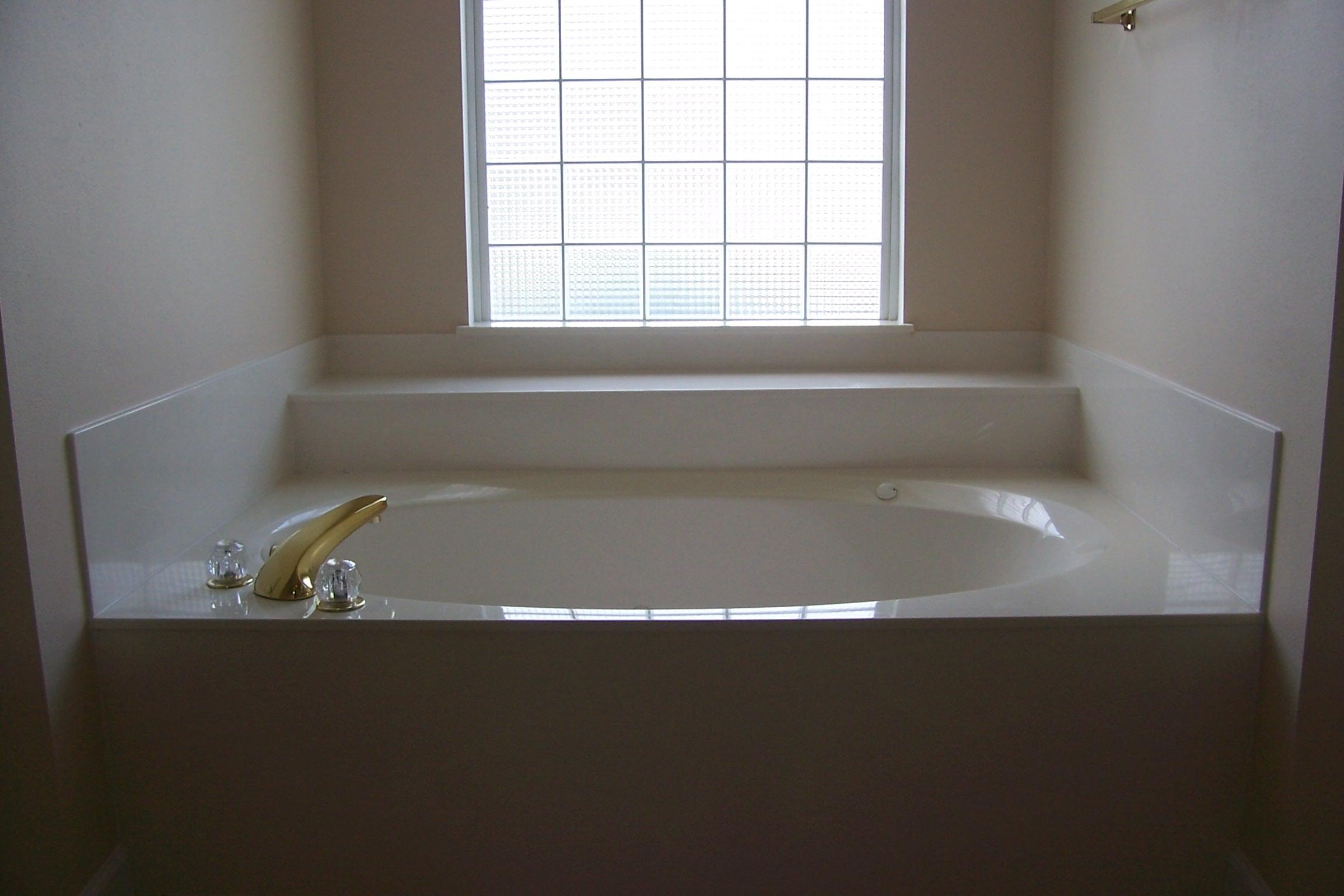 MAGNOLIA VILLAGE - Residential