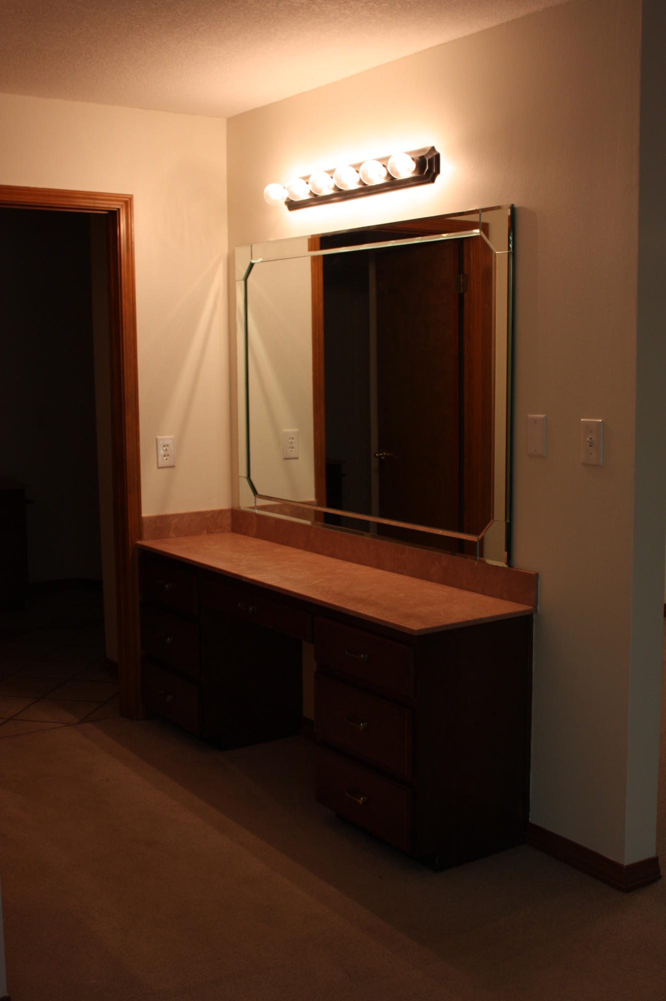 LAURELWOOD ESTATES - Residential