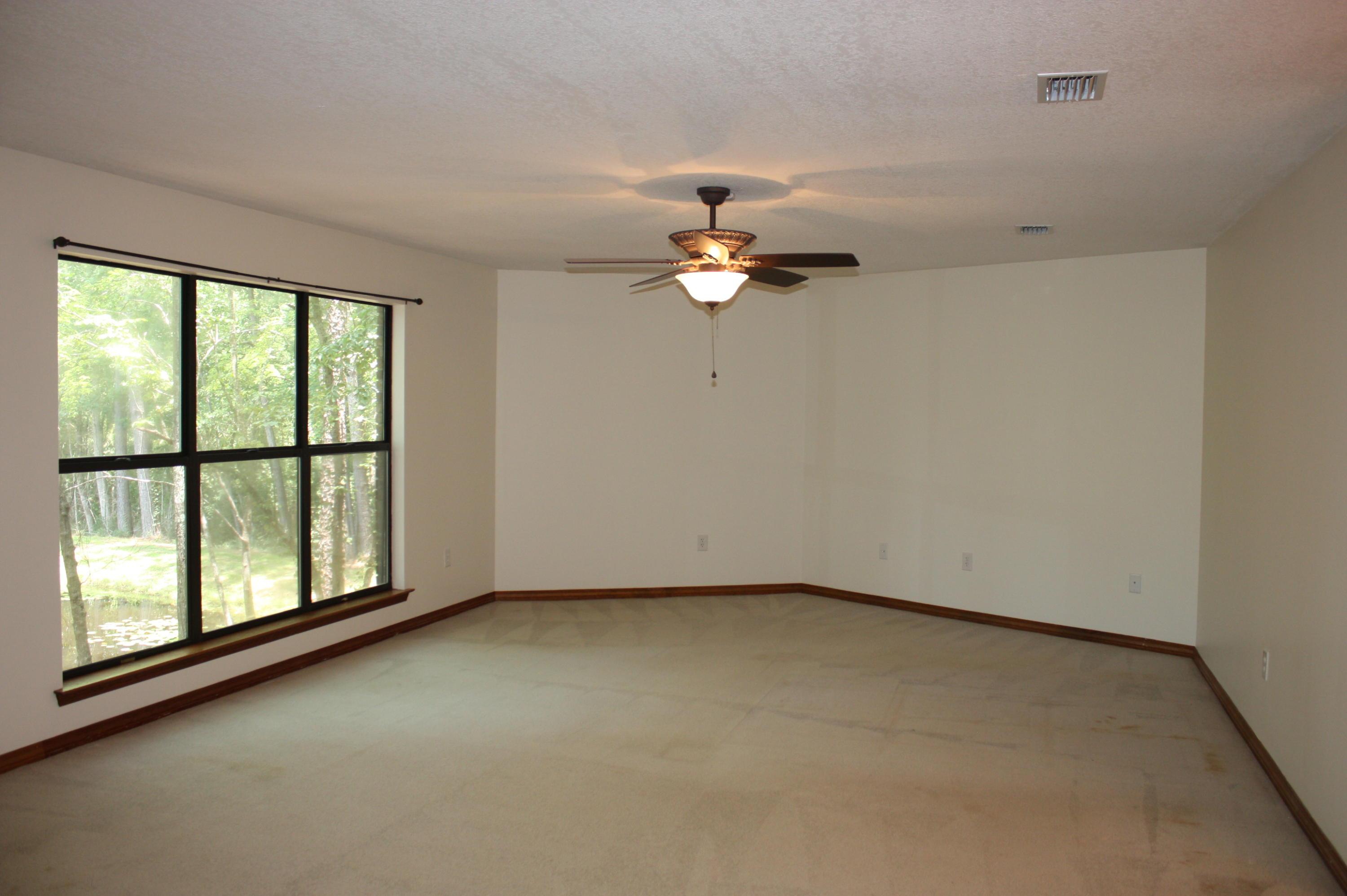 LAURELWOOD ESTATES - Residential