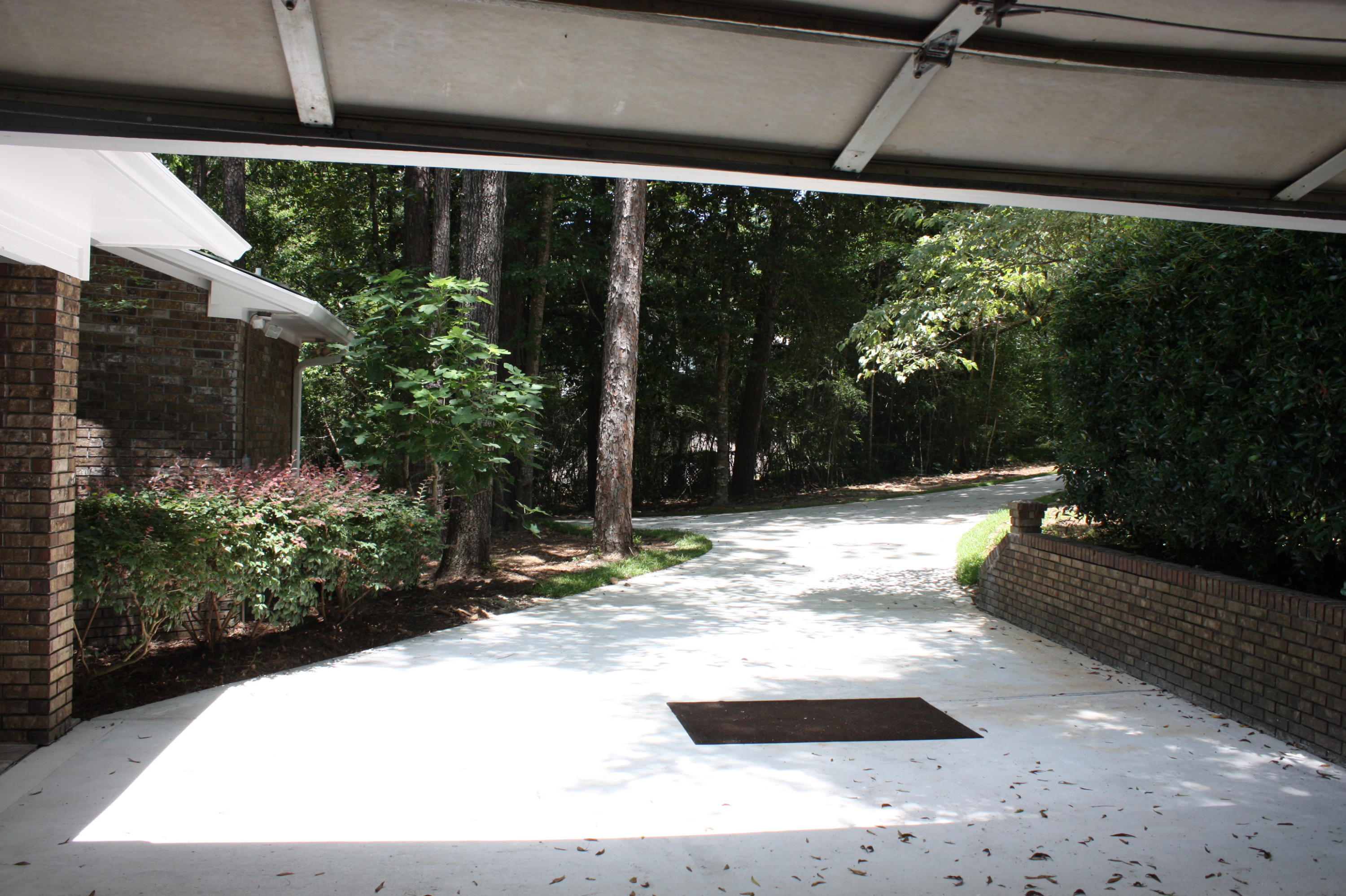 LAURELWOOD ESTATES - Residential