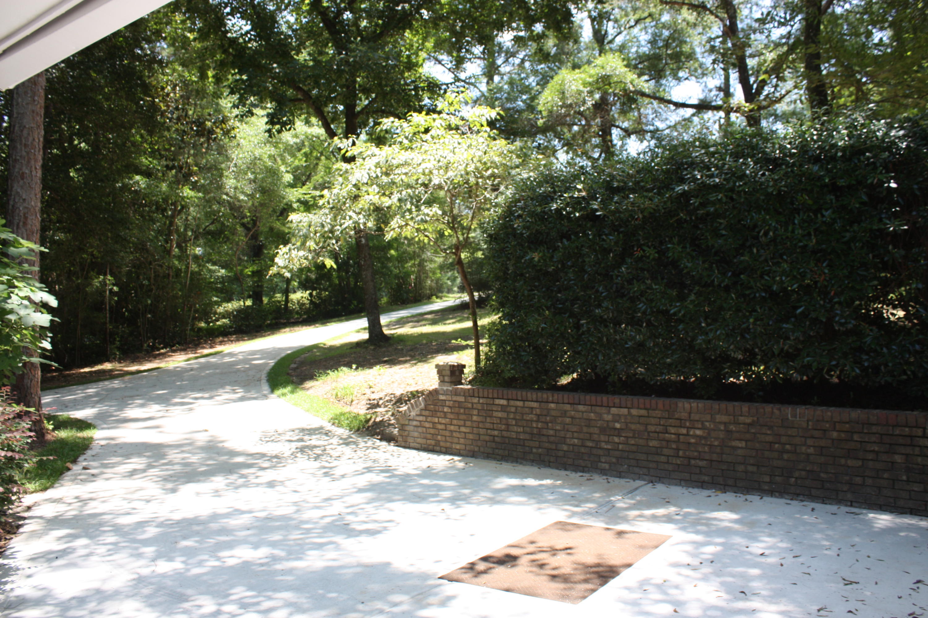 LAURELWOOD ESTATES - Residential