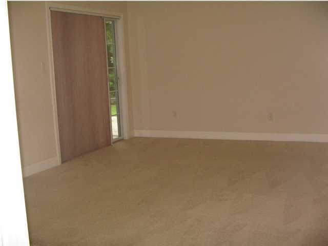 BISCAYNE POINTE - Residential