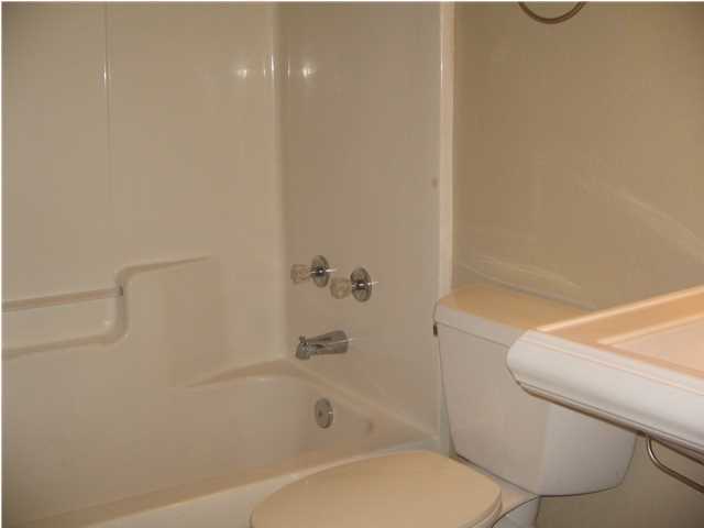 BISCAYNE POINTE - Residential