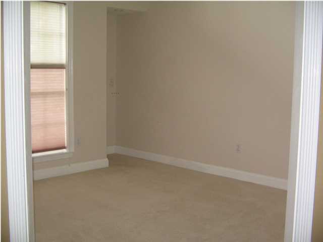 BISCAYNE POINTE - Residential