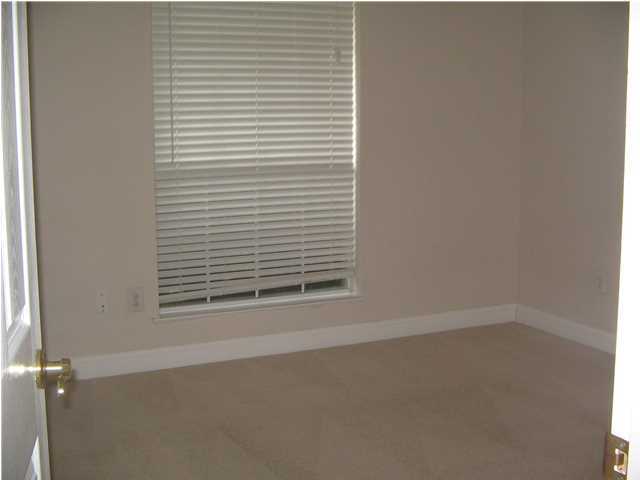 BISCAYNE POINTE - Residential