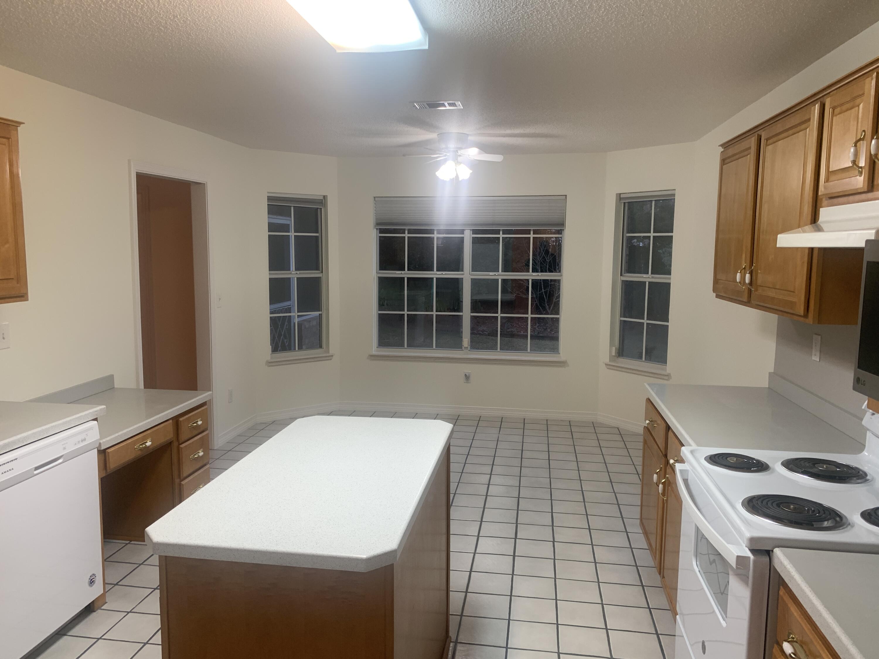 Rocky Bayou Estates Lake Way Fair Way - Residential Lease